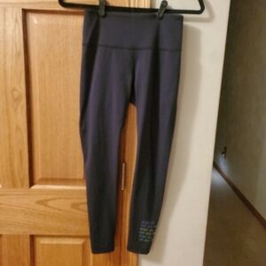 Peloton Women's Small Mid Rise Yoga Athletic Workout Active Black Pants Leggings